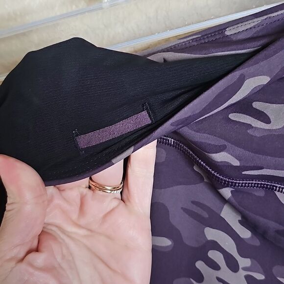 CRZ YOGA medium purple Camo Print naked feel Compression High-Waisted Leggings - Picture 5 of 7